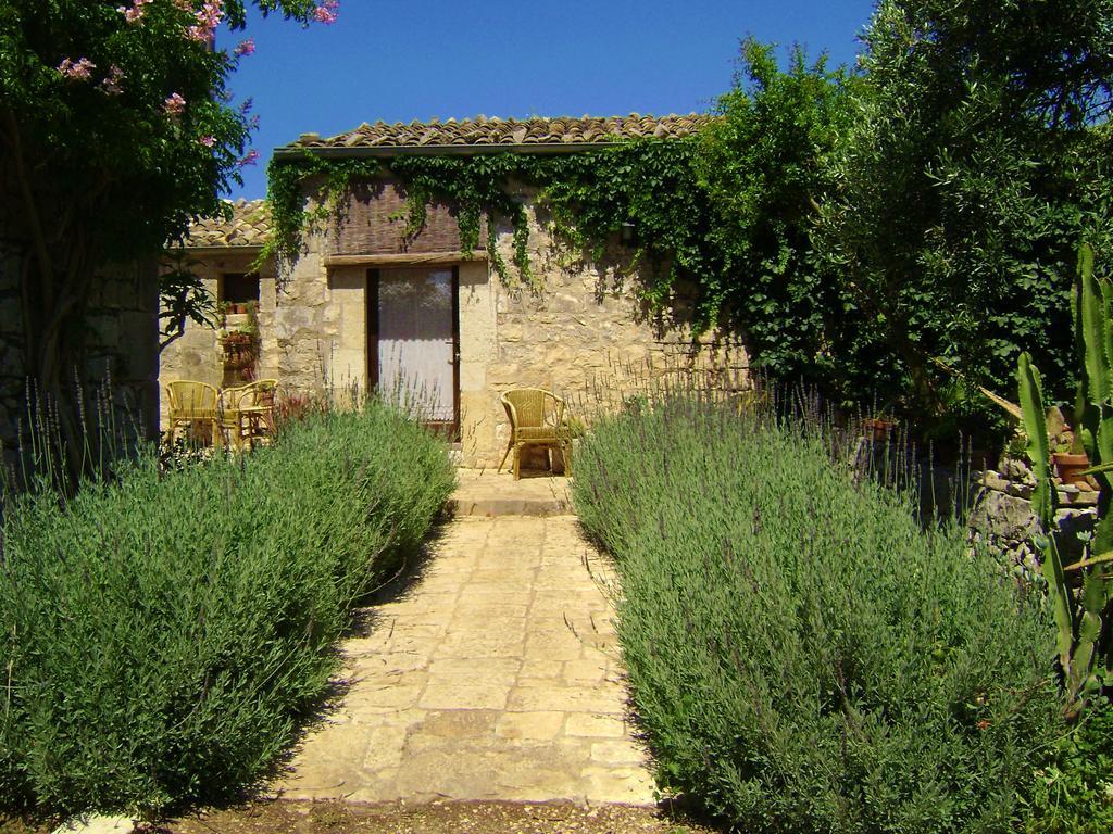 Liola Guest House Modica Room photo